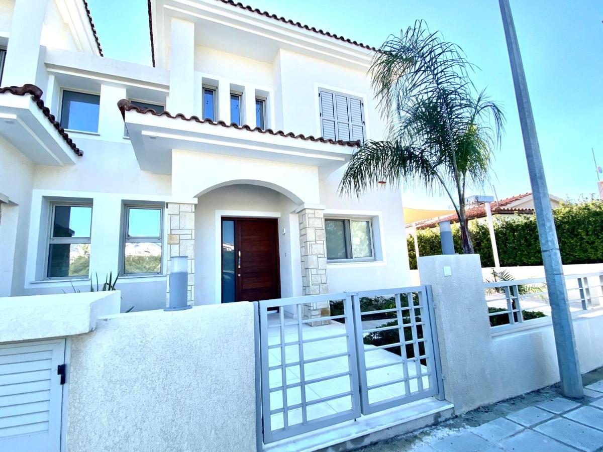 Coral Bay Beach Villa Paphos Exteriér fotografie