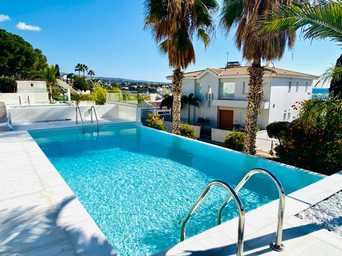 Coral Bay Beach Villa Paphos Exteriér fotografie