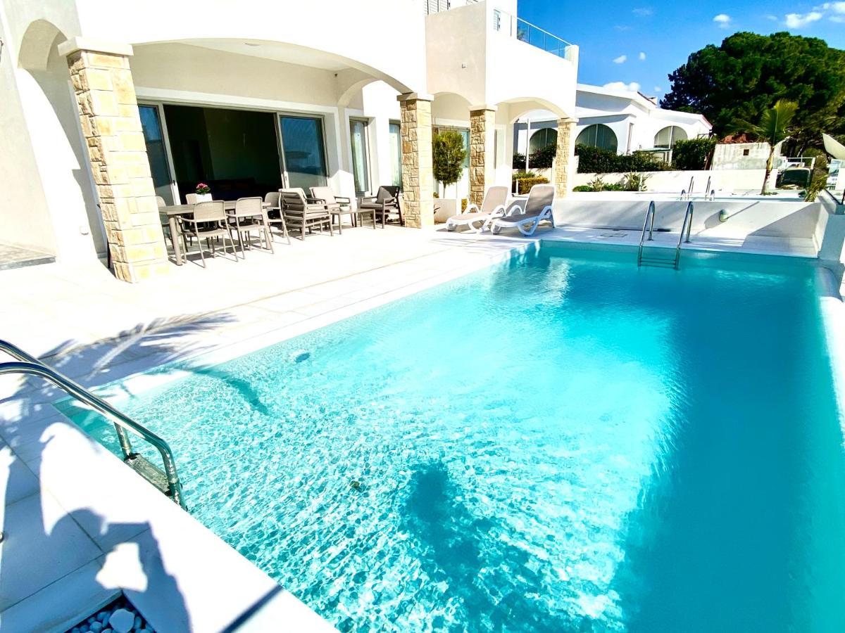 Coral Bay Beach Villa Paphos Exteriér fotografie