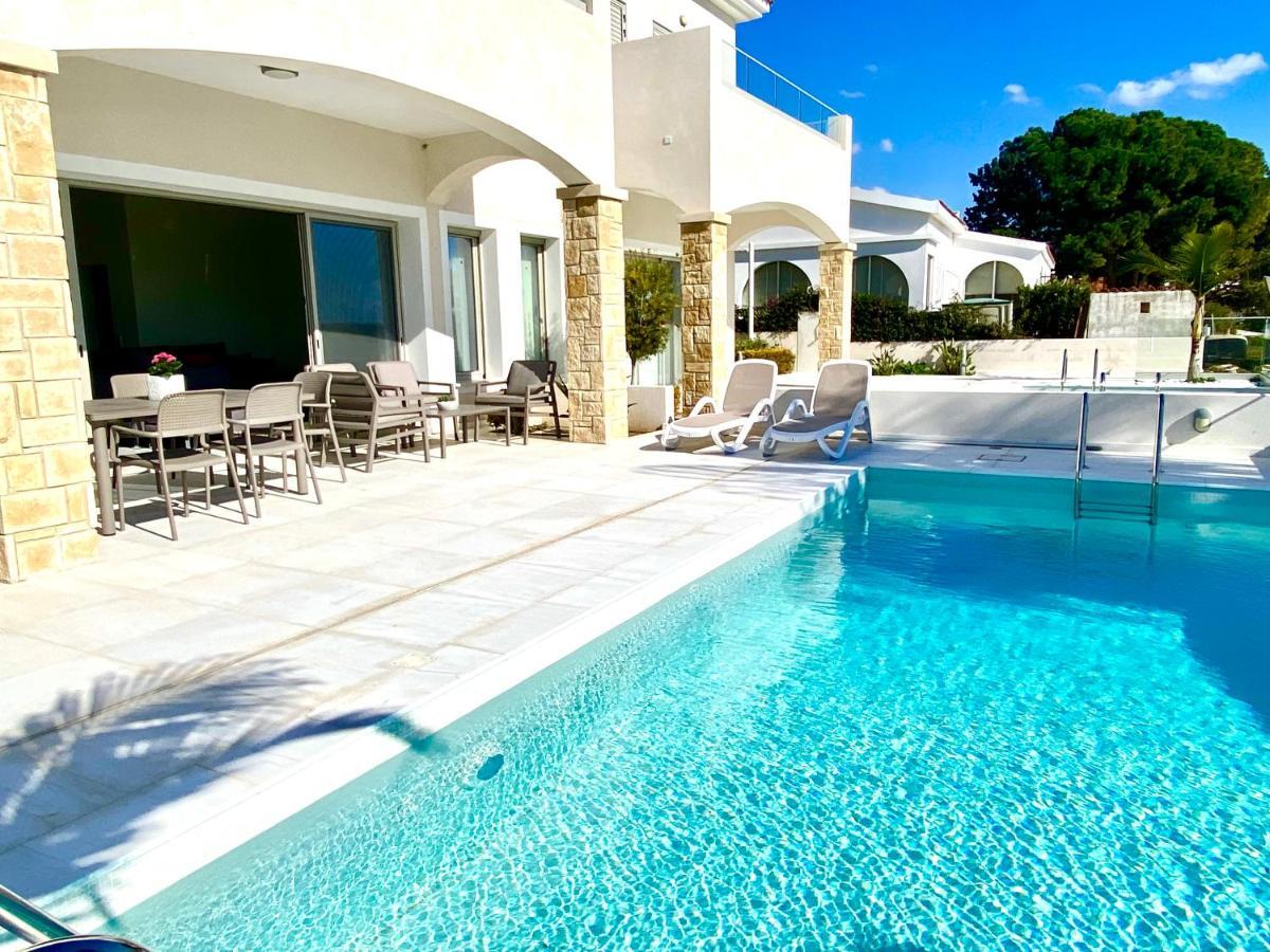 Coral Bay Beach Villa Paphos Exteriér fotografie