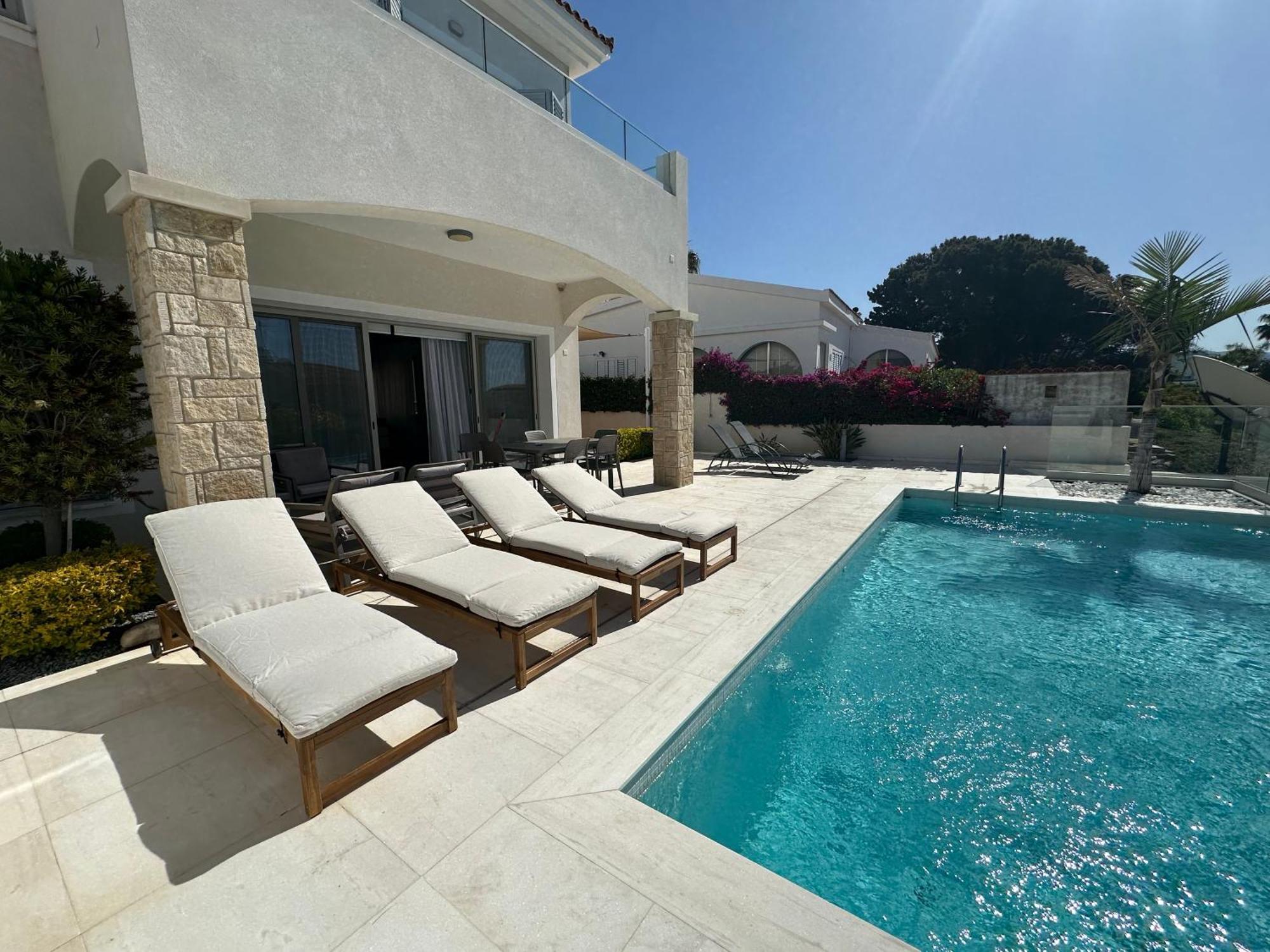 Coral Bay Beach Villa Paphos Exteriér fotografie